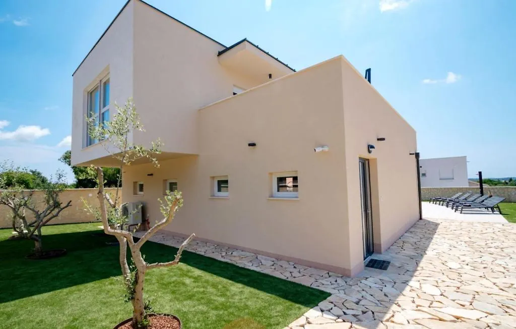 Beautiful Villa Paula With Jacuzzi In Pula 0*,  Croatia